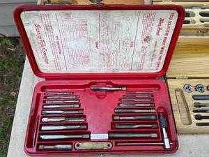 lot 283 image: Tap and Die Kits