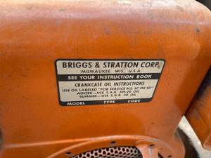 lot 295 image: Briggs & Stratton Gas Powered Generator