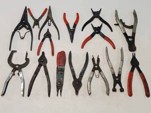 lot 256 image: Assorted Brake Tools Lot
