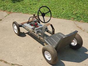 lot 260 image: Unfinished Adult Peddle Car Project