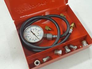 lot 215 image: Snap-On Pressure Gauge