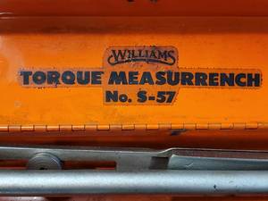 lot 225 image: (2) 12 Drive Tourque Wrenches & (1) 38 Drive Breaker Bar