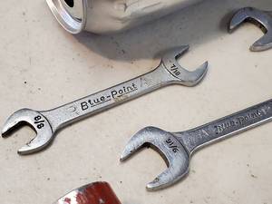 lot 241 image: Snap-On (4) pc Wrenches & 38 Drive Socket Set