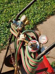 lot 244 image: Welding Tank Cart with Gauges and Hoses