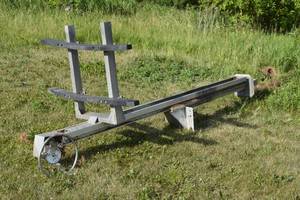 lot 10 image: Jetski lift Model dockside lil lifter