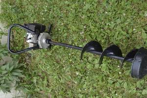 lot 22 image: Jiffy Gas Auger