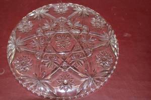 lot 32 image: Crystal Plate and Christmas plates