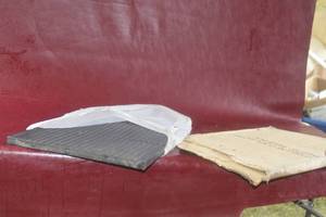 lot 103 image: Large Heavy Duty Porcelainized cast iron griddle