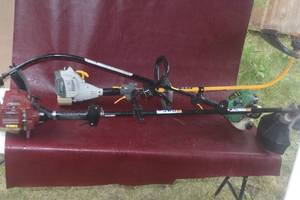 lot 62 image: Lot of weed whippers