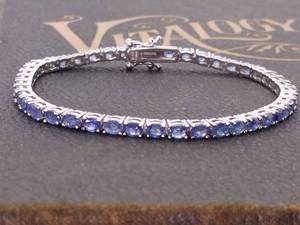 lot 48 image: 10.0 Carat Blue Mahaleo Natural Sapphire Tennis Bracelet