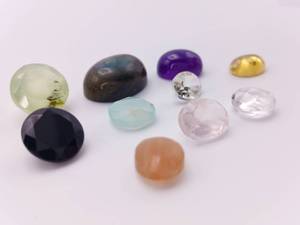 lot 55C image: 37.22 Carats of Mixed Gemstones Opal, Amethyst, Topaz, etc.