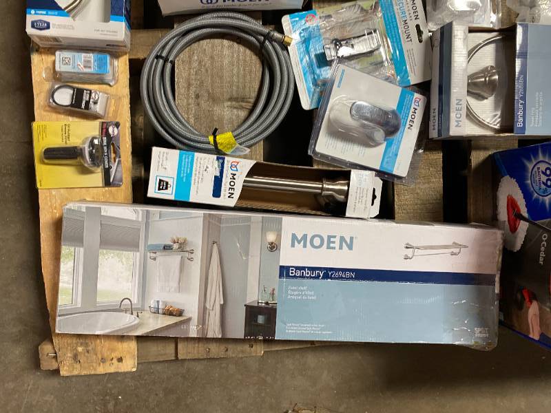 LOT OF MOEN TOWEL BARS, HOOKS, Other Accessories
