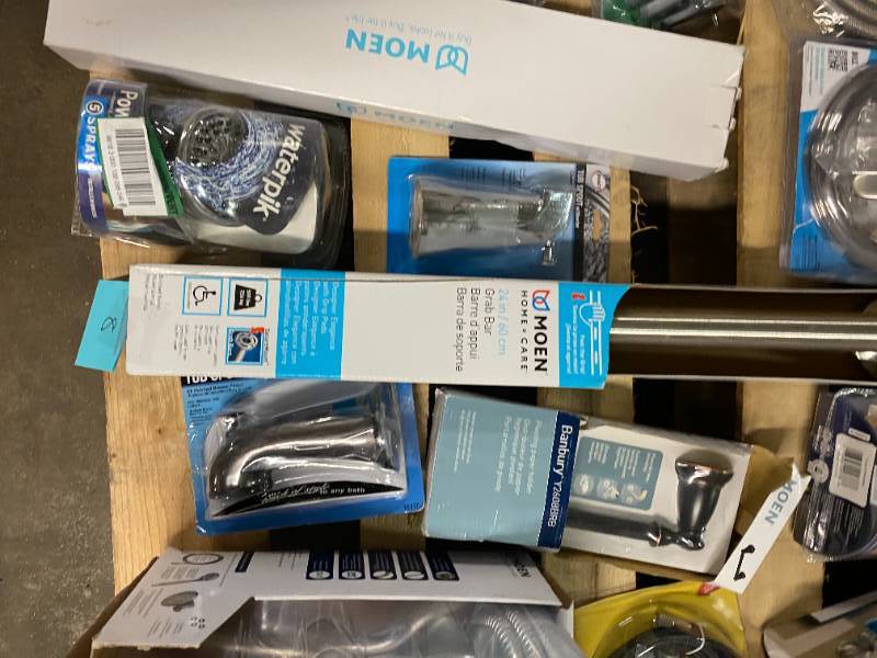 LOT OF MOEN TOWEL BARS, HOOKS, Other Accessories