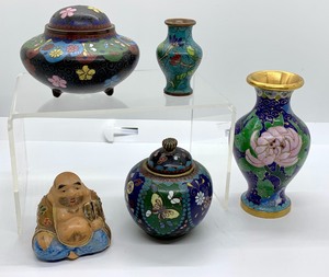 lot 4 image: Cloisonn  Grouping