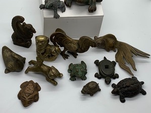 lot 12 image: Variety of Small Brass Animal Figurines