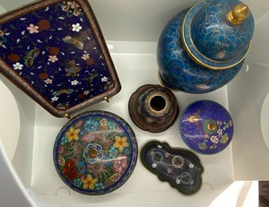 lot 32 image: Cloisonn  Grouping
