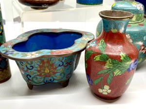 lot 35 image: Cloisonn  Grouping