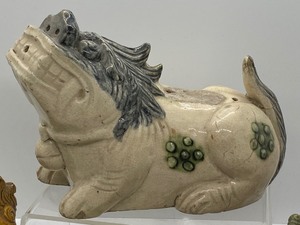 lot 41 image: Two Water Droppers including a Foo Dog & More