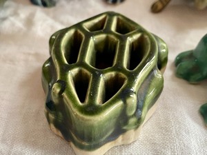 lot 119 image: Floral Frogs Figurine