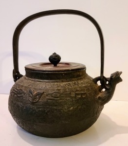 lot 74 image: Vintage Japanese Iron Teapots