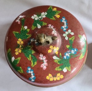 lot 85 image: Japanese Cloisonn Lidded Boxes