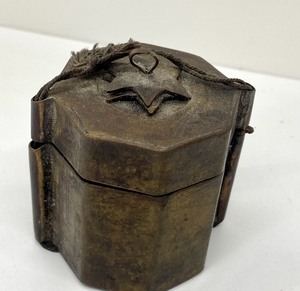 lot 194 image: Antique Ink Well