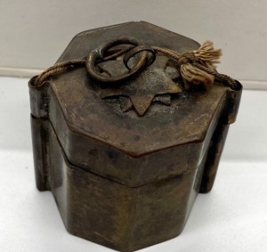 lot 188 image: Antique Ink Well