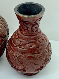 lot 155 image: Two Vintage Chinese Cinnabar Items