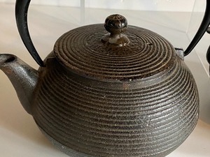 lot 107 image: Three Japanese Cast Iron Teapots