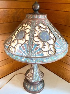 lot 1 image: Beautiful Vintage Champlev