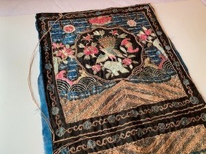 lot 295 image: Mandarin Squares With the Phoenix From Korea