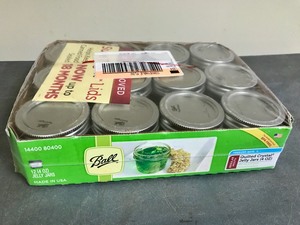 lot 33 image: Ball - 4 oz Jelly Jars