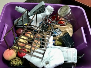 lot 43 image: Home Decor Bundle #5
