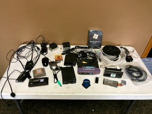 lot 58 image: Technology Items Bundle