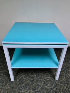 lot 59 image: Vintage End Table