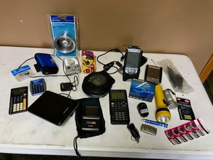 lot 74 image: Misc Items Bundle