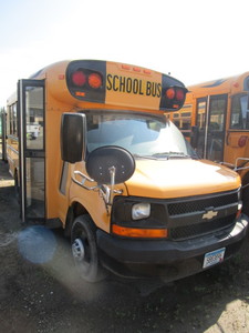 lot 1 image: BLUEBIRD 24 PASSENGER SCHOOL BUS