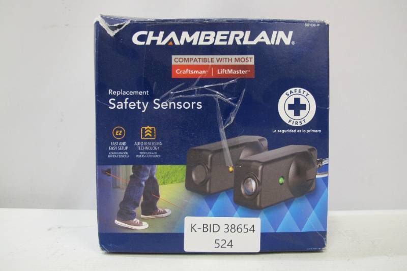 lot 524 image: Chamberlain Replacement Safety Sensors for Garage Doors 801CB-P