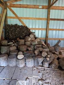 lot 317 image: Huge Lot of Firewood