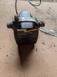 lot 328 image: Wayne Portable 12 hp Porta Pump