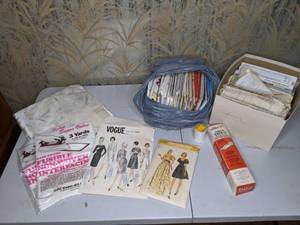 lot 137 image: Lot of Vintage Sewing Patterns and Supplies
