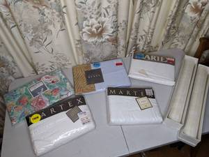 lot 119 image: New in Package Sheets, Sheet Set and Drawer Liners