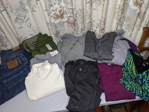 lot 125 image: Assorted Womens Clothing Tommy, Ralph Lauren, and More