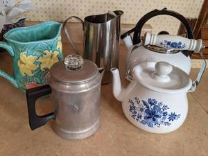lot 67 image: (3) Beautiful Vintage Tea Pots & (2) Pitchers