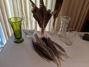 lot 44 image: Beautiful Lot of Crystal Vases & Turkey Feathers