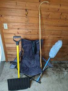 lot 271 image: Snow Shovel, Cane, Duster, Fold-Up Lounge Chair