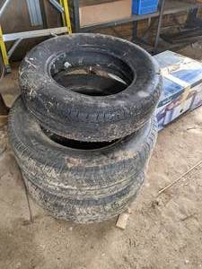 lot 306 image: Set of (4) Tires Goodyear, BF Goodrich