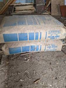 lot 318 image: Lot of (20 Bags of Lehigh Portable Cement Type 1