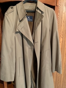lot 330 image: Vintage Mens Kuppenheimer Dress Coat Trench Coat 40R