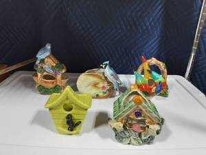 5-Vintage Wall Pockets